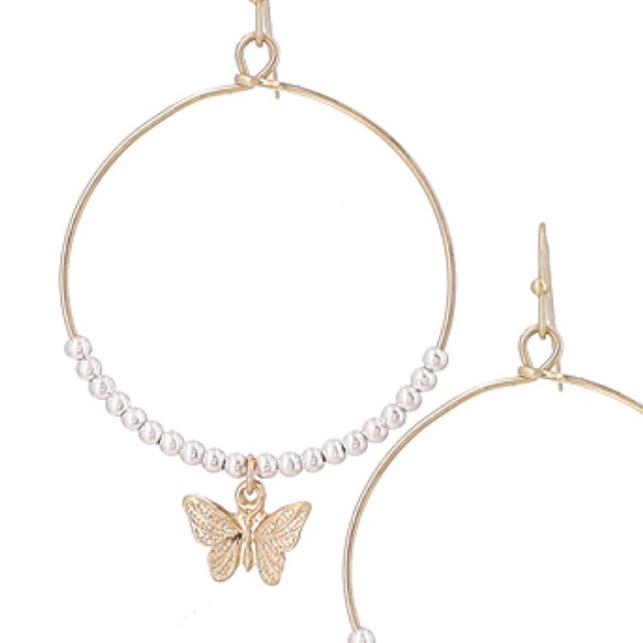 Round gold and pearl honey bee earrings - Picture 2 of 3